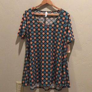LulaRoe NWT Perfect Tee shirt